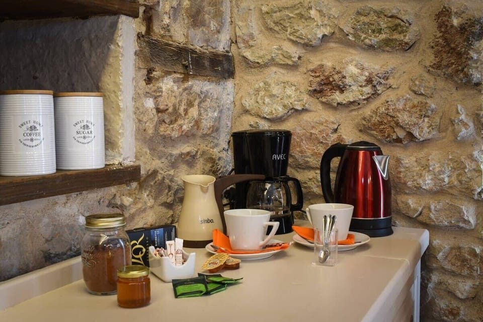 Enjoy your breakfast in the fully equipped kitchen