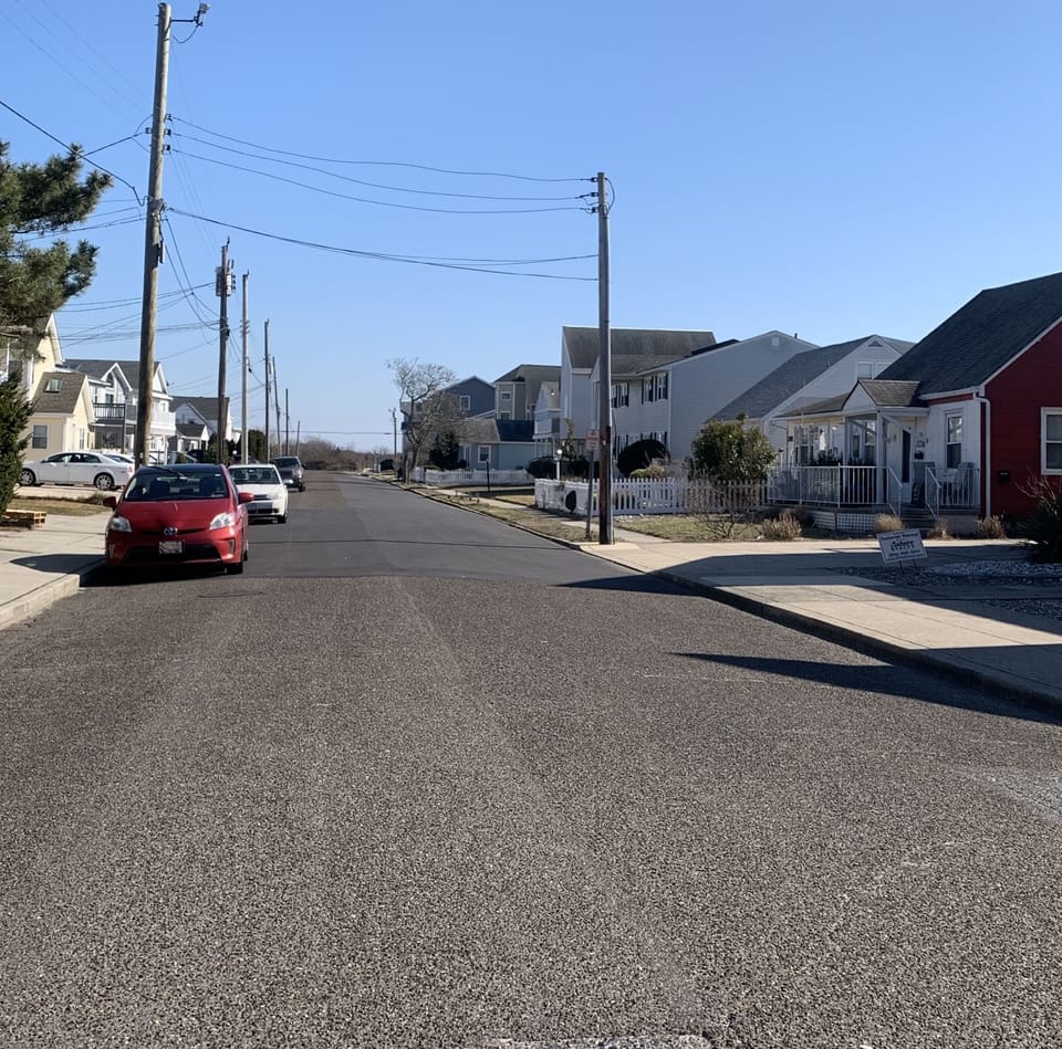 1 block walk to the beach