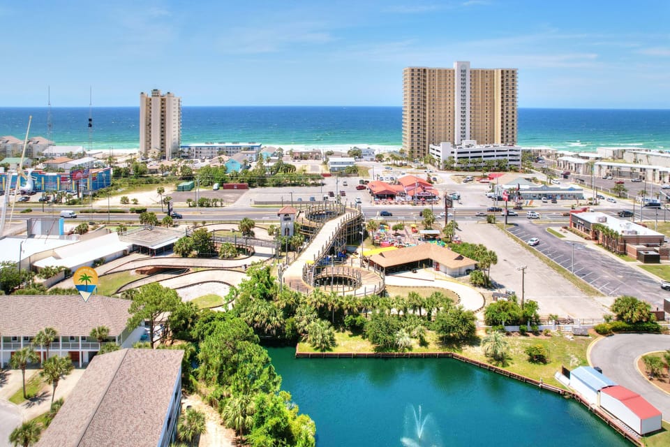 Short walk to the beach.