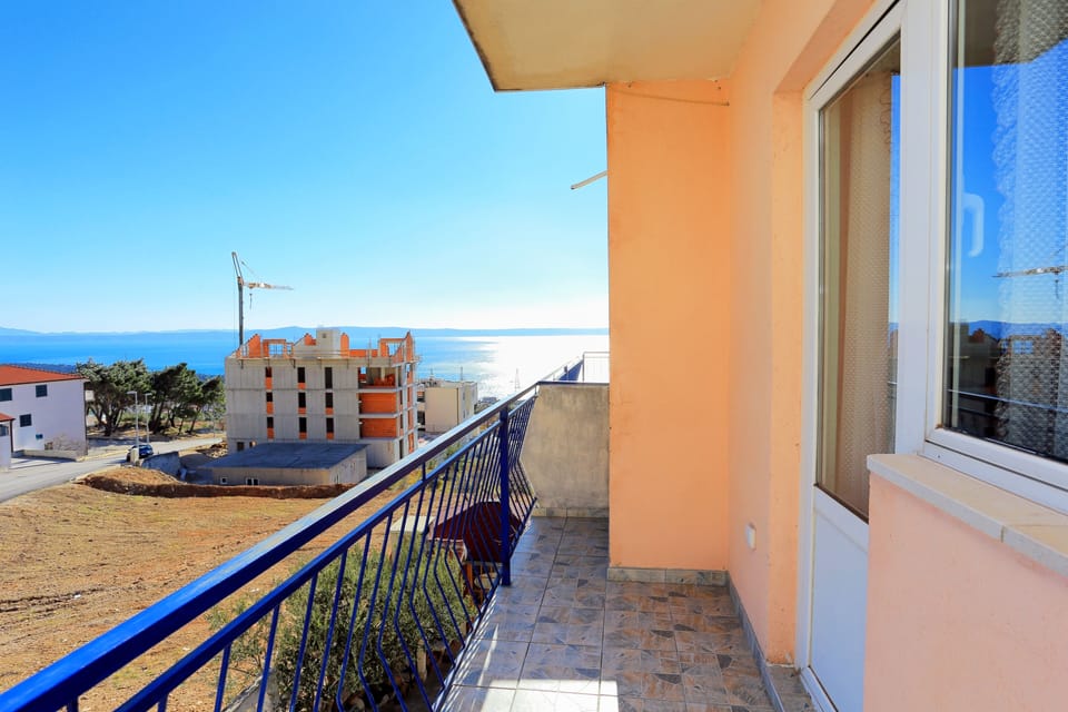 Balcony 2