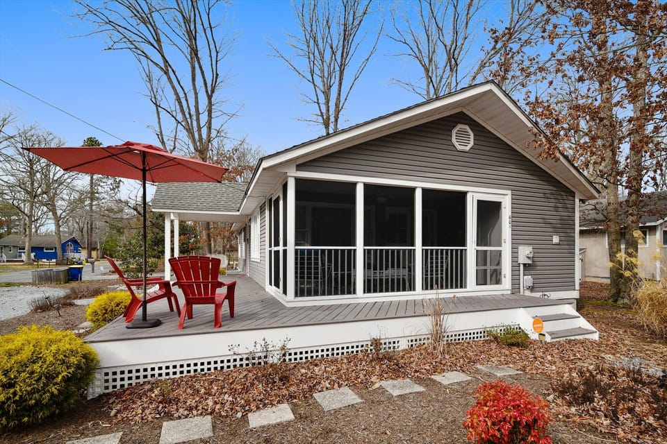 ,Side Yard,