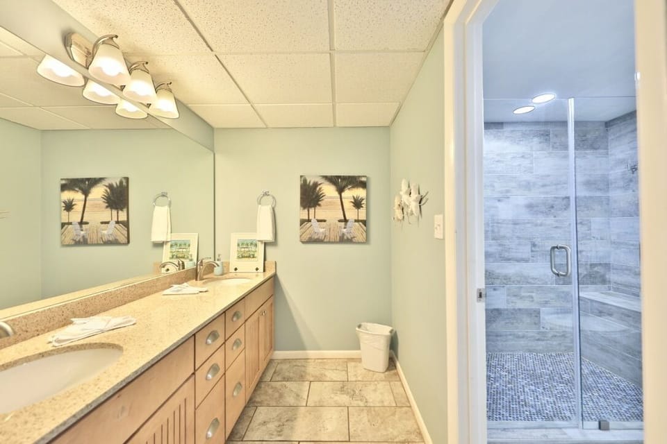Master bathroom.