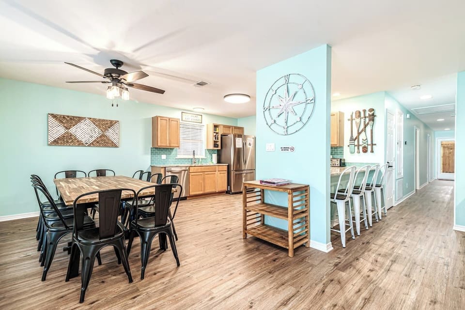 One level home, no stairs inside, open and comfortable space for any group