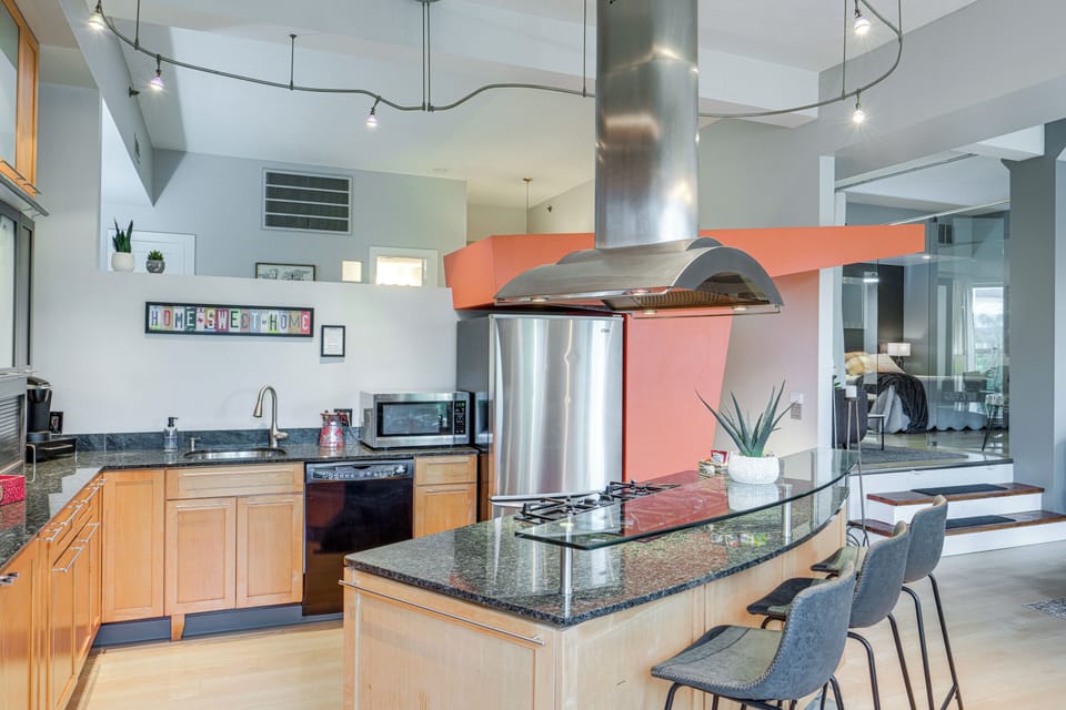 Kitchen | Cooking Basics | Keurig & Drip Coffee Makers (Coffee Provided)