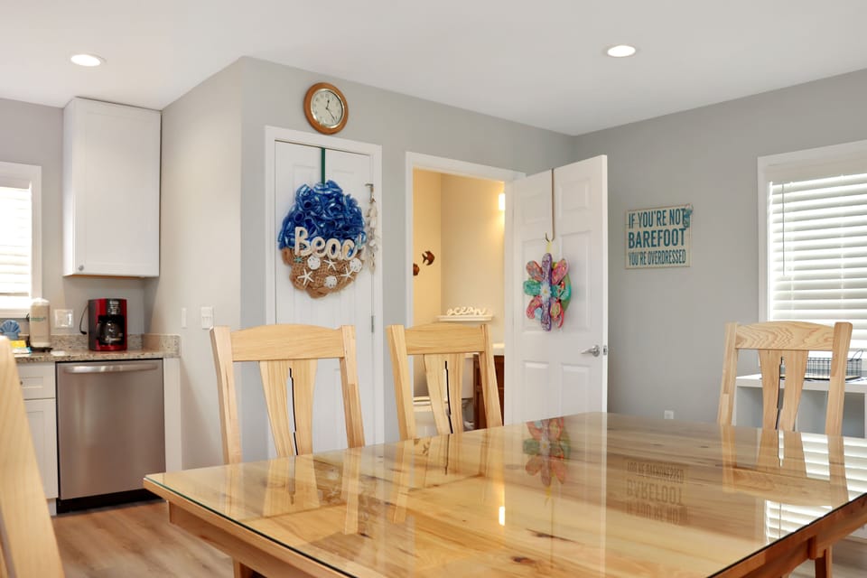 Dining Area, Kitchen and Full Bath