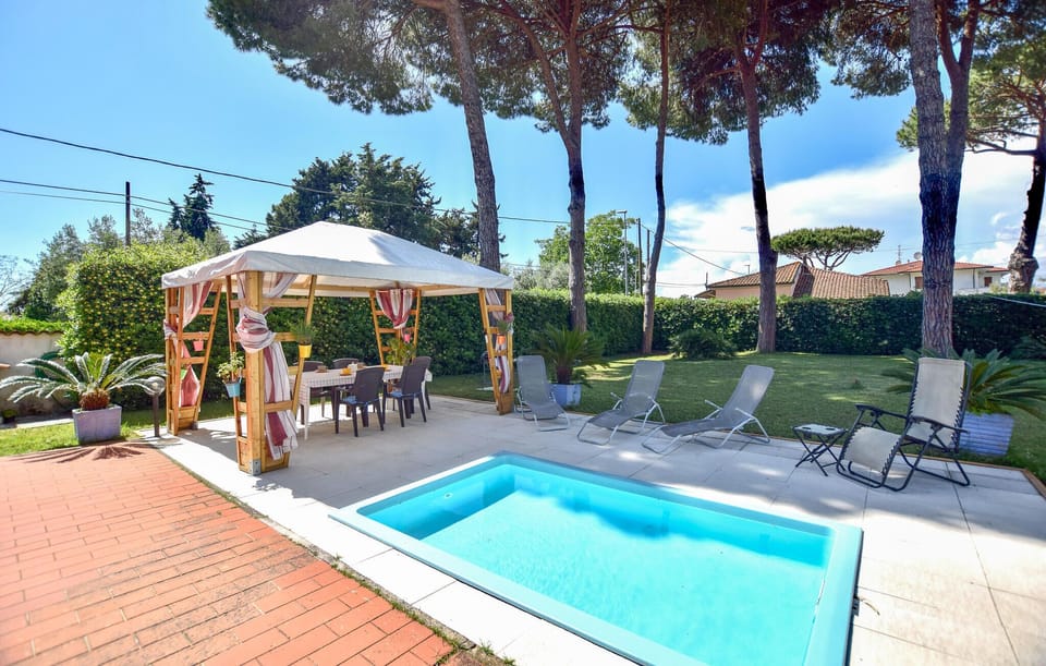 pool