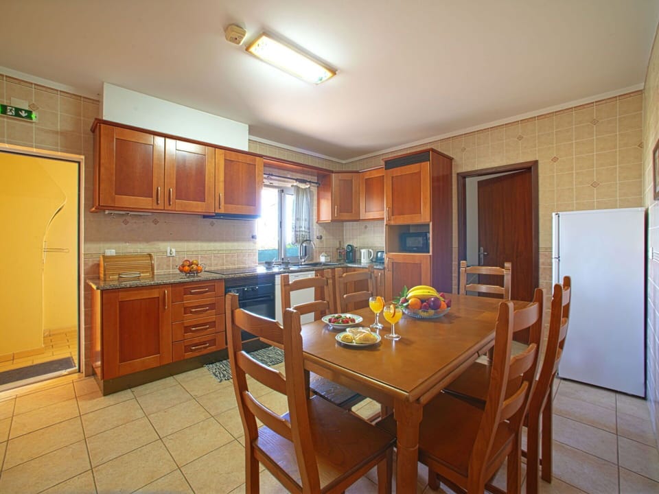 Cabinetry, Furniture, Countertop, Property, Table, Chair, Wood, Kitchen Sink, Kitchen, Interior Design