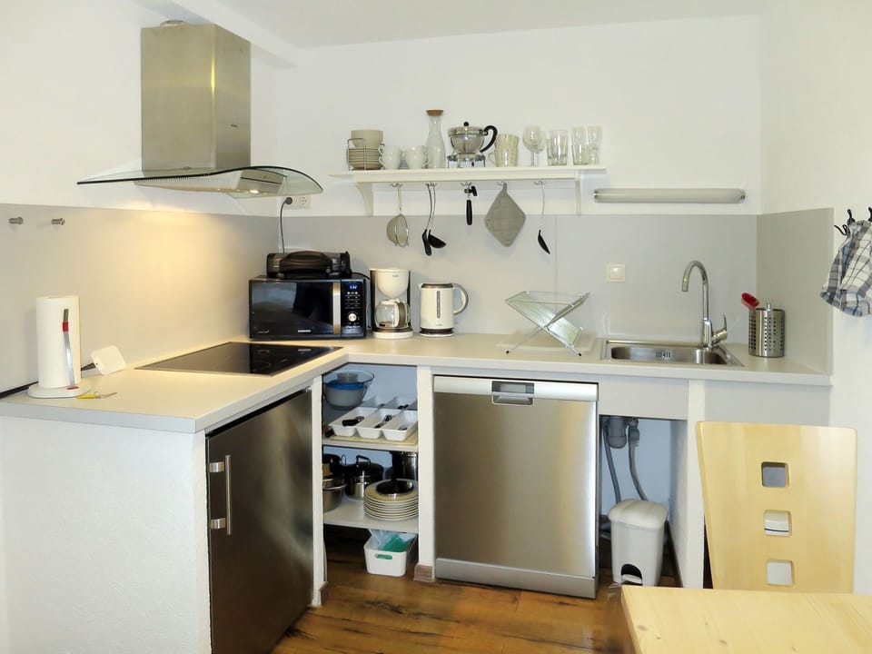 Room, Kitchen, Property, Furniture, Cabinetry, Countertop, Interior Design, Major Appliance, Floor, Building