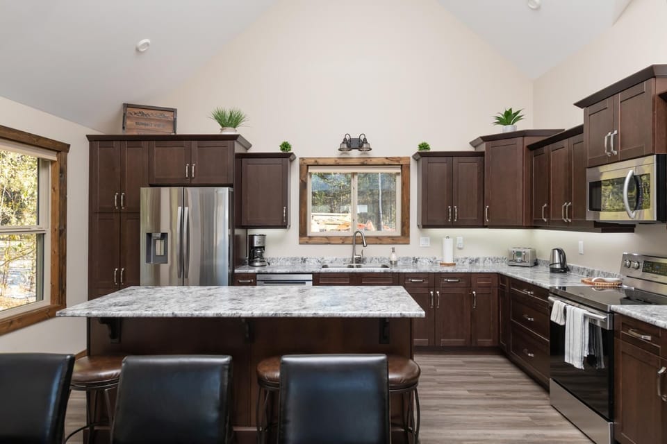 Summit View Cabin Rental (1742)