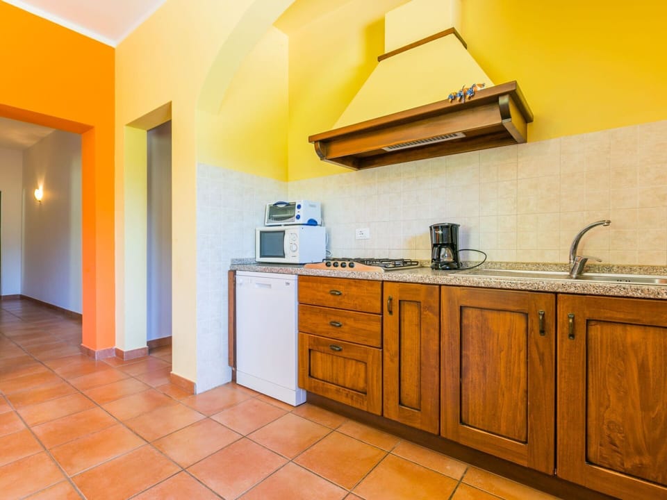 Cabinetry, Countertop, Furniture, Sink, Kitchen Sink, Building, Tap, Drawer, Wood, Kitchen