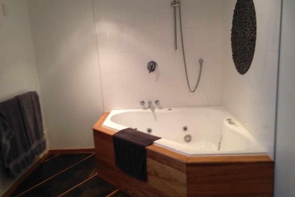 Spa n Shower