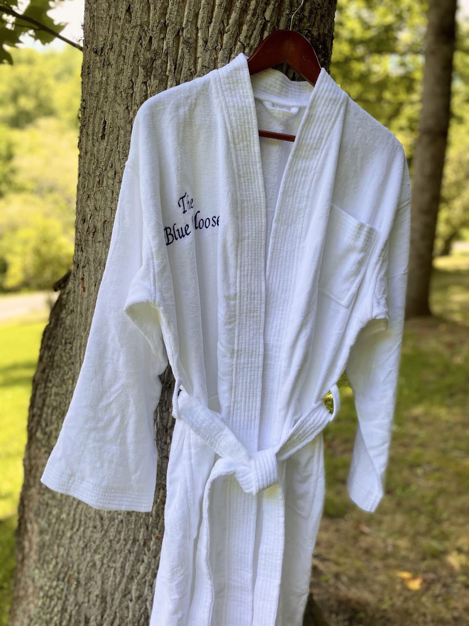 Top quality, soft and comfortable robe, super skin-friendly and cozy fabric. 