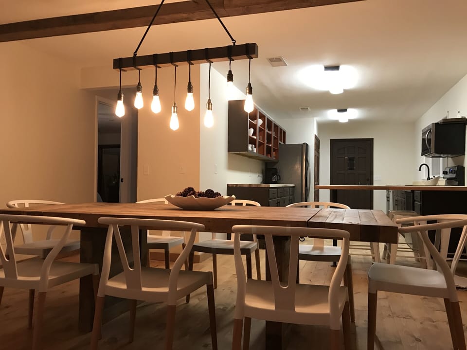 Dining Area to Kitchen