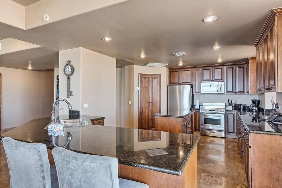 Dining Area and Kitchen