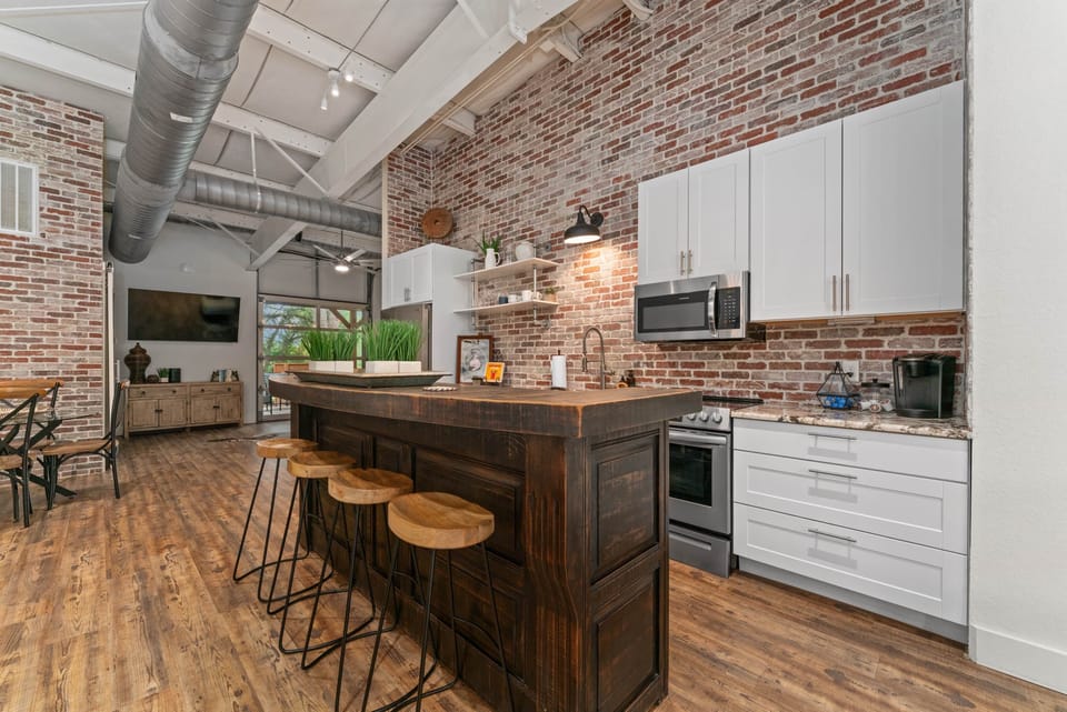 Kitchen + Bar