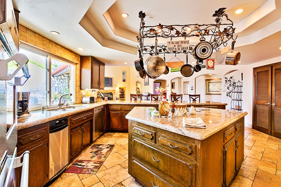 Large Tuscan Kitchen