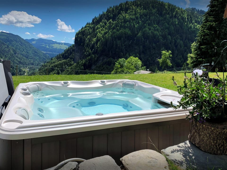 Hot tub