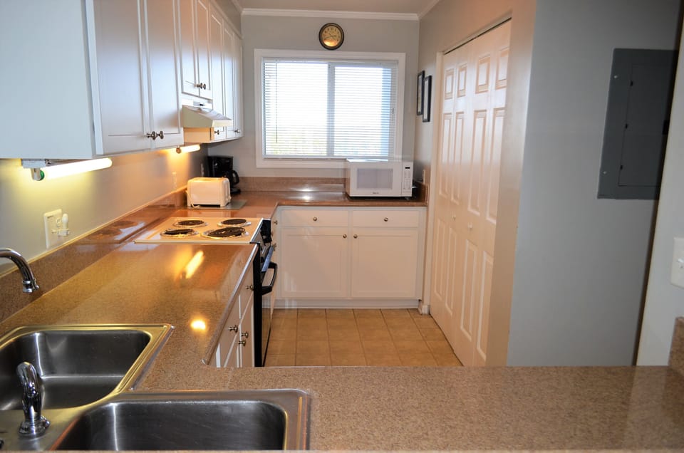 dishes, cookware, & utensils.