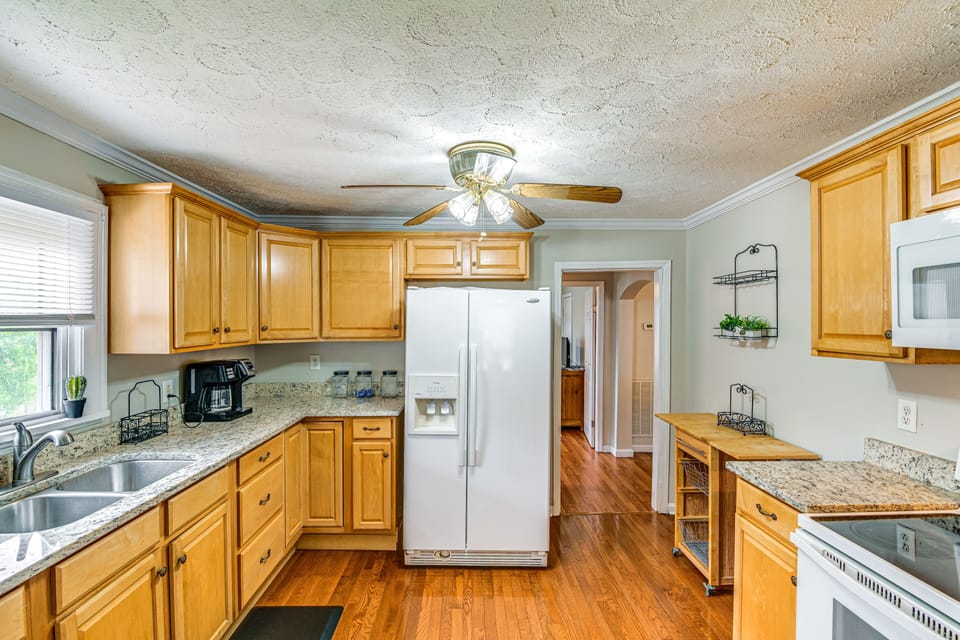 Kitchen | Cooking Basics | Keurig Combo Drip & K-Cup Coffee Maker