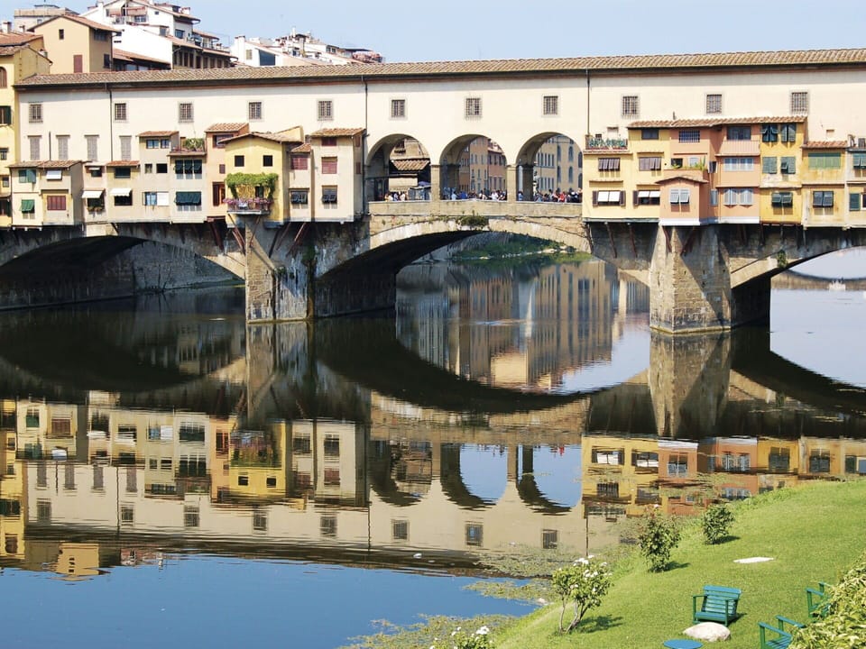 Water, Building, Body Of Water, Sky, Urban Design, Morning, Bridge, Waterway, City, Facade