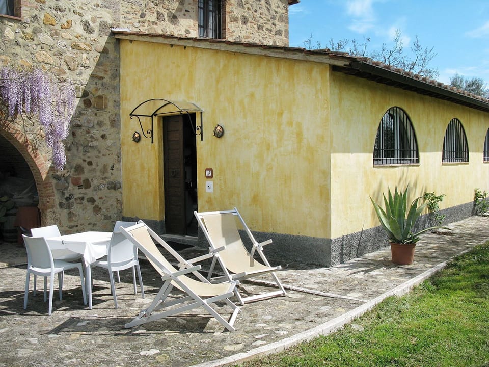 Property, House, Building, Wall, Cottage, Architecture, Real Estate, Stone Wall, Rural Area, Facade