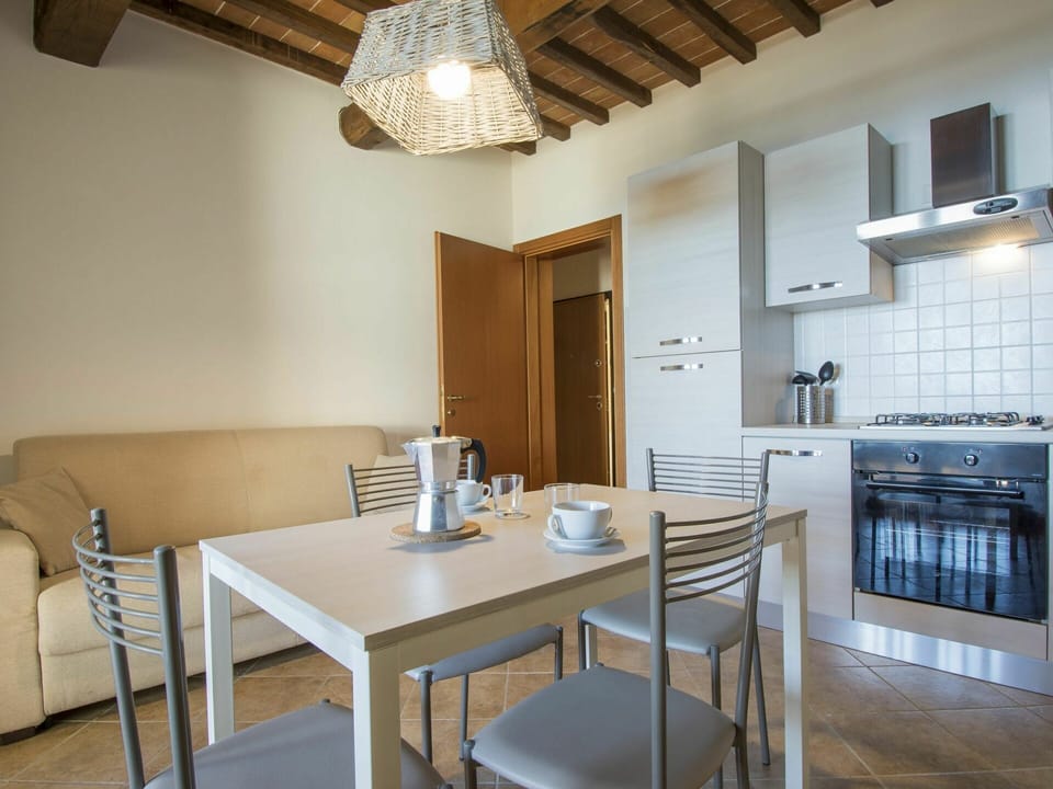 Room, Property, Furniture, Building, Interior Design, Ceiling, Table, House, Floor, Dining Room