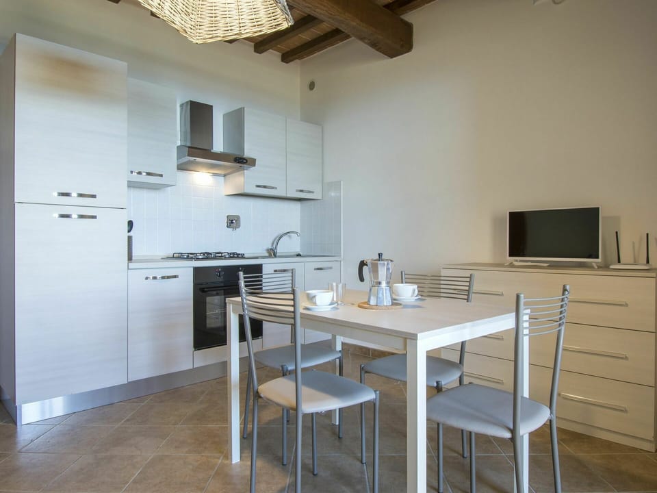 Room, Property, Furniture, Interior Design, Building, Kitchen, Countertop, House, Floor, Cabinetry