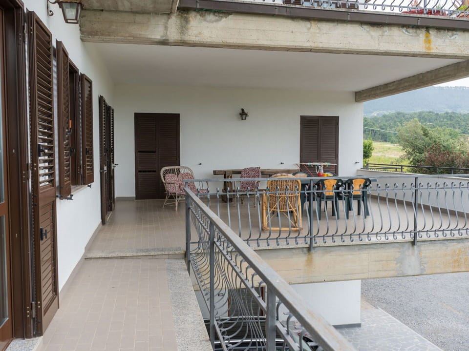 Property, Building, Chair, Window, Plant, Door, Interior Design, Wood, House, Flooring