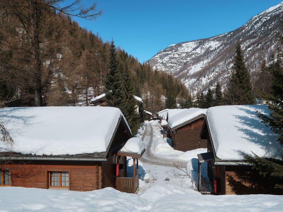 Sky, Snow, Mountain, Building, Window, White, Tree, Plant, House, Slope