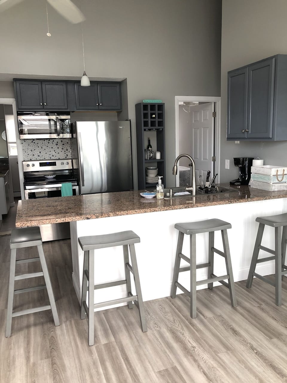 Upstairs kitchen 