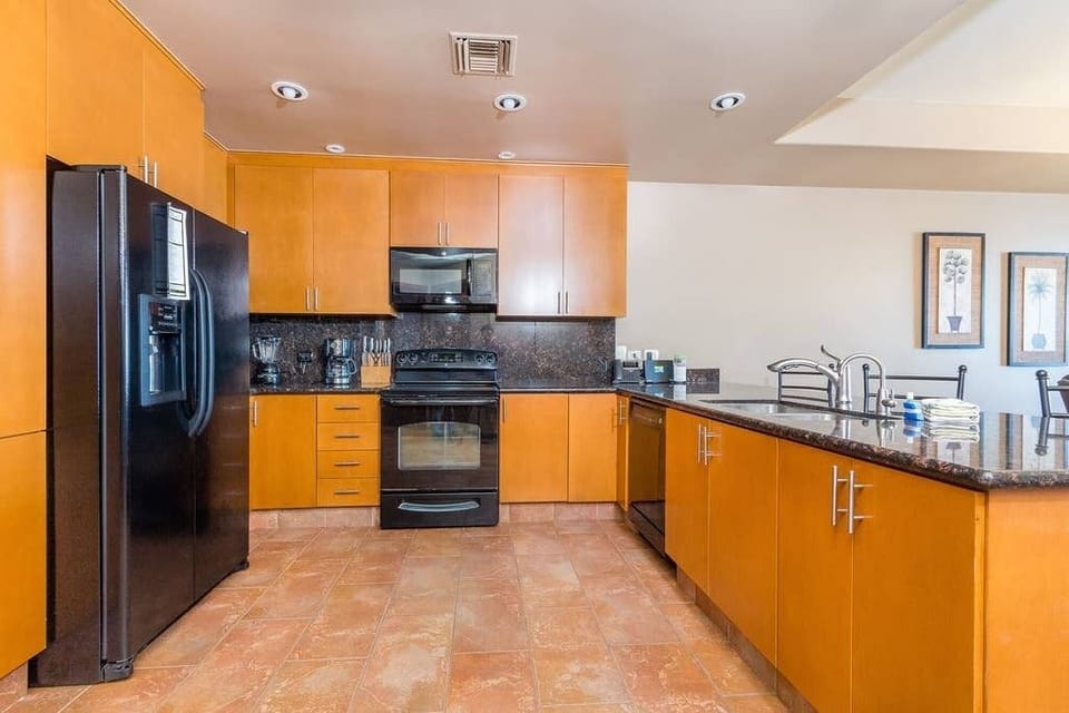 Kitchen (1)