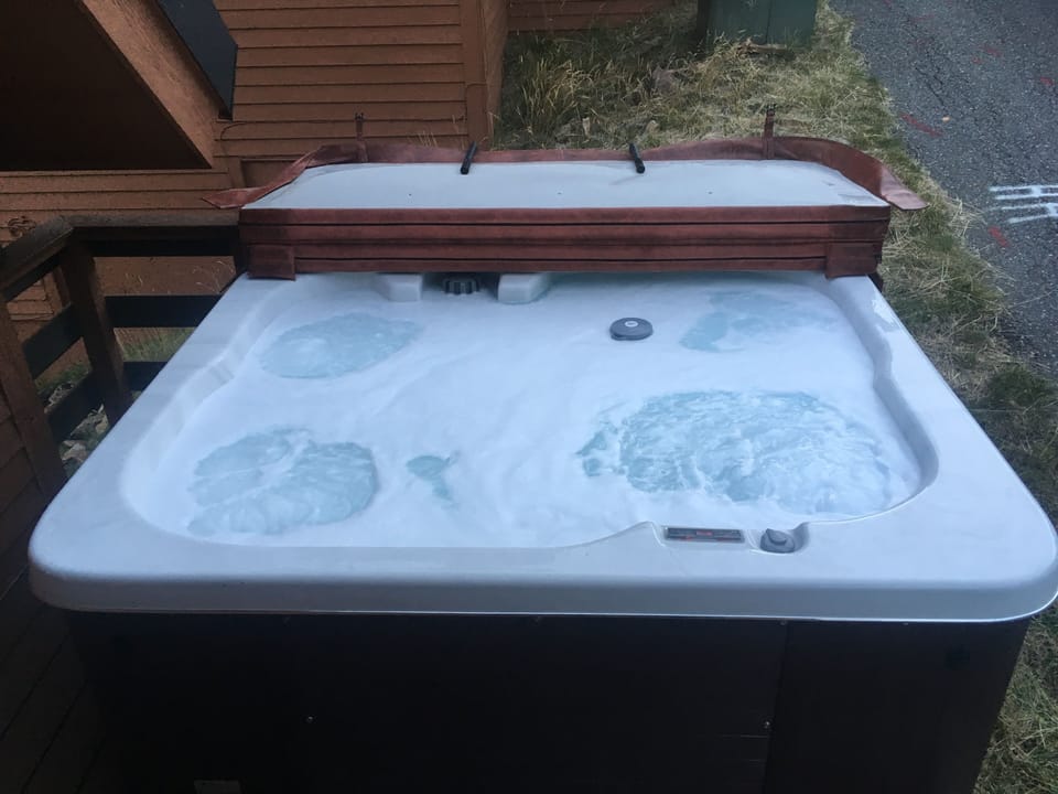 Hot Tub on back dek