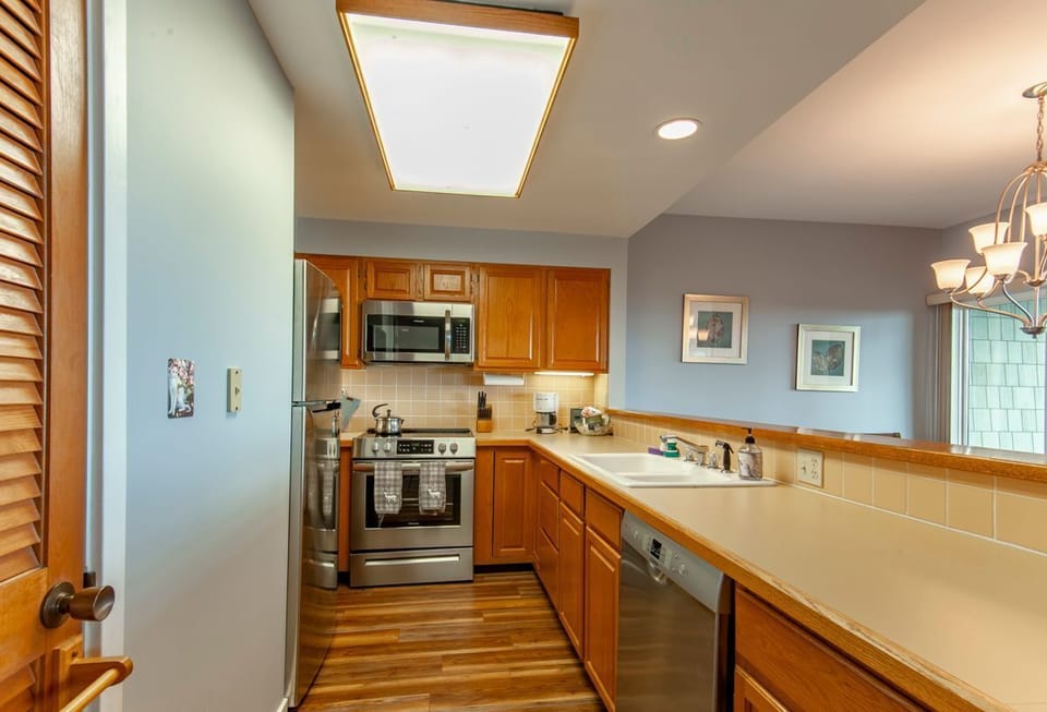 Lots of counter space for cooking and preparing food!