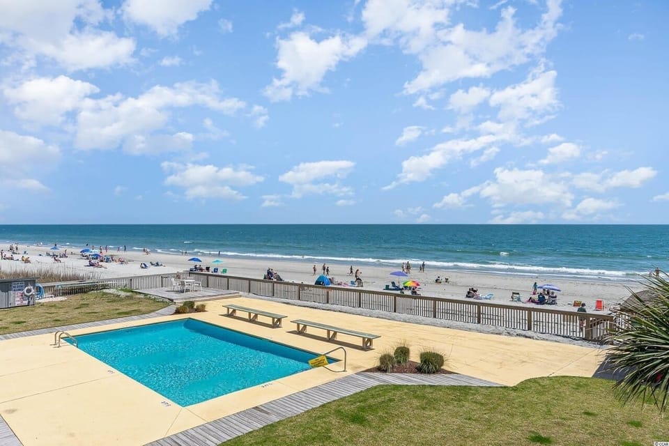 Community Pool - No Pool Furniture Provided, Open Easter to November 1