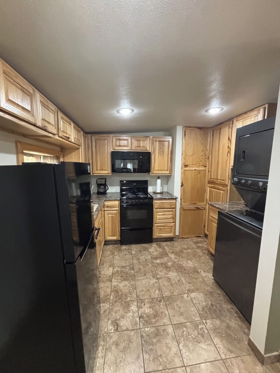 Kitchen/laundry