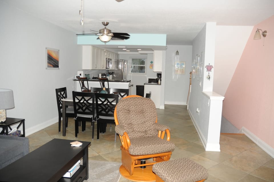 Living/Dining Area