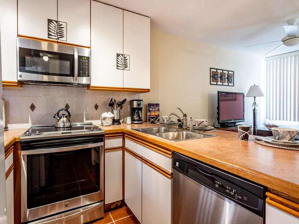 Full Kitchen