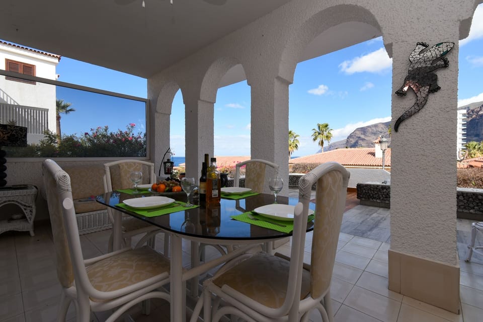 Outdoor dining area