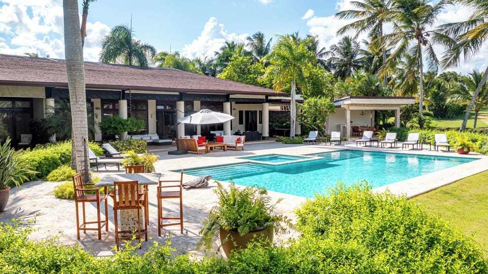 pool terrace
