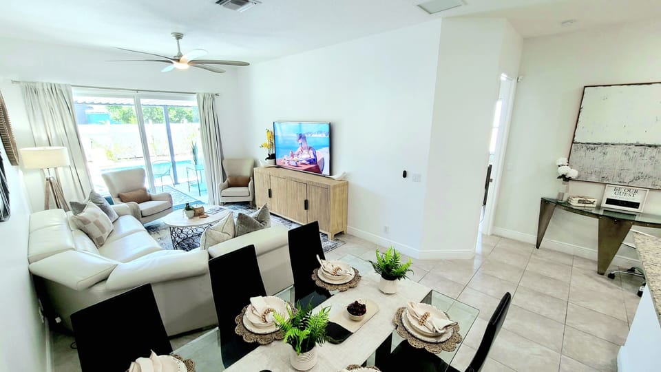 Welcome to Hibiscus Villa