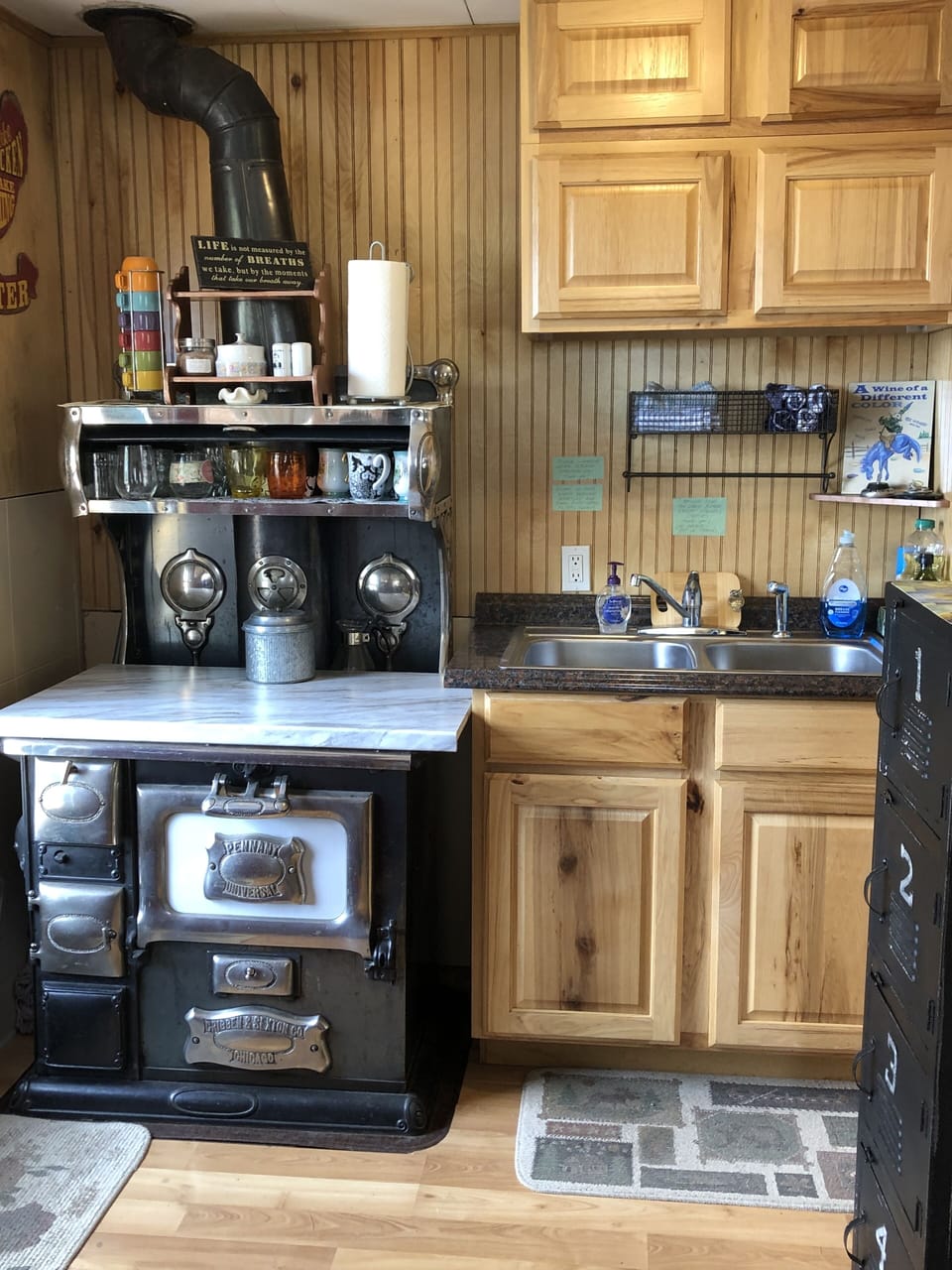 Kitchen; 