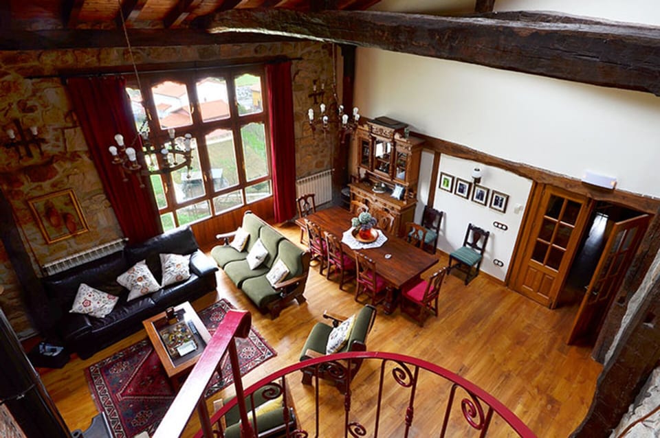Living room 2