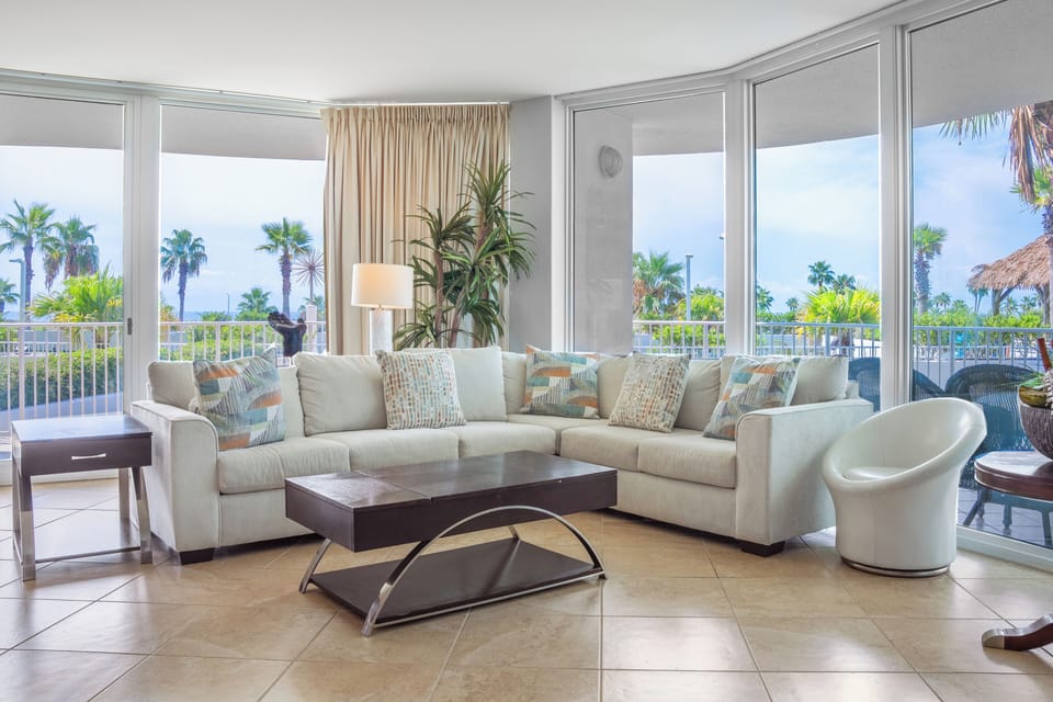 Caribe Resort C215 Living Room