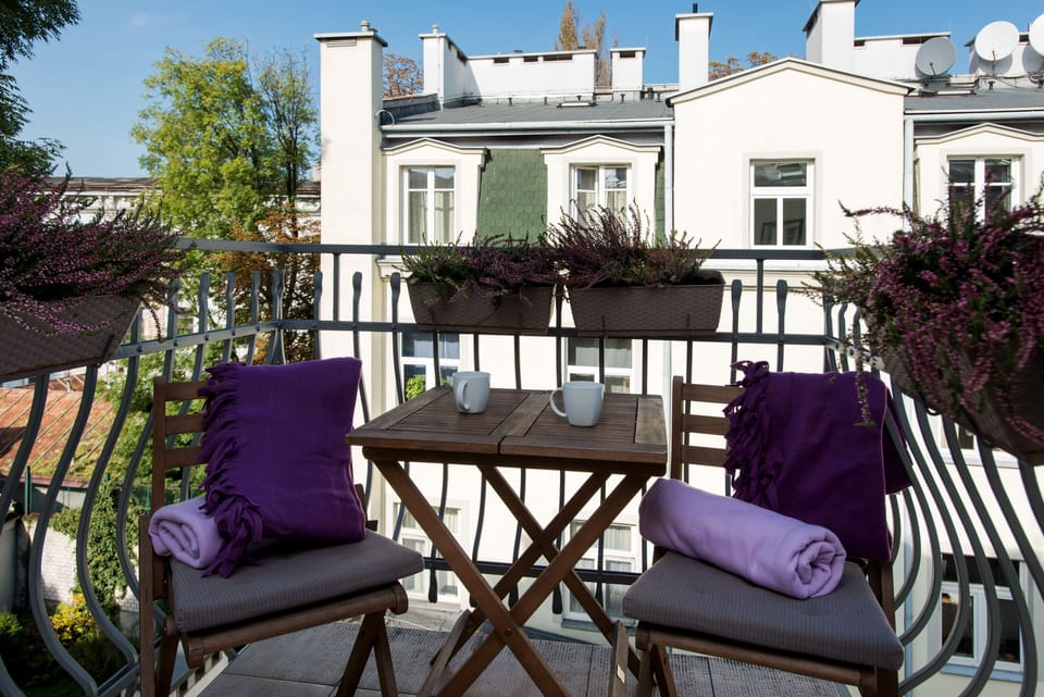 Balcony overlooking  courtyard