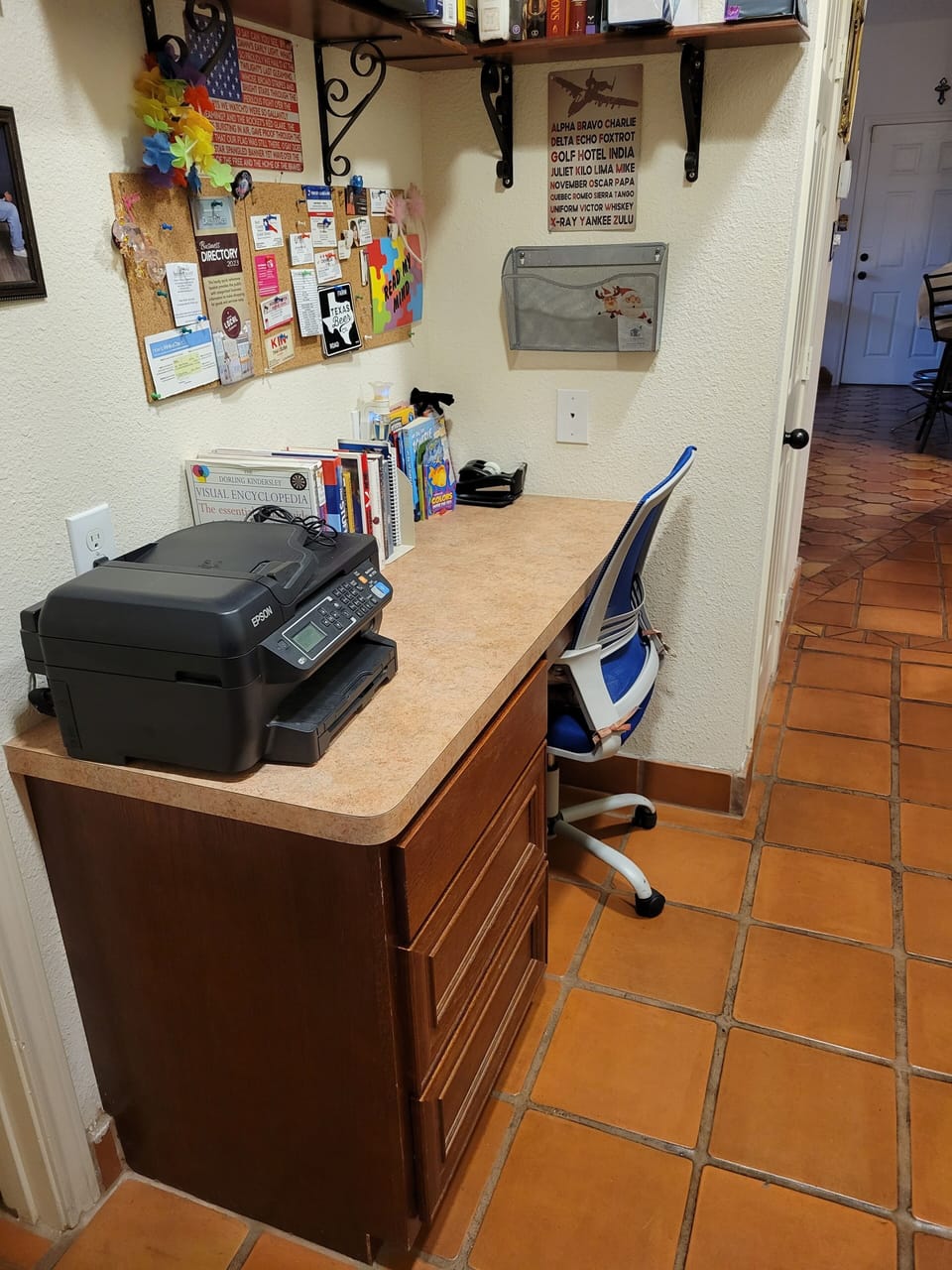 Hall Desk/workstation with printer 