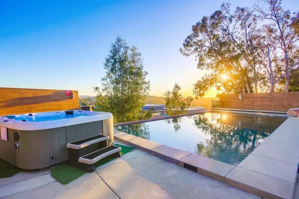 The hot tub next to the pool also has great views, and is perfect for relaxing!