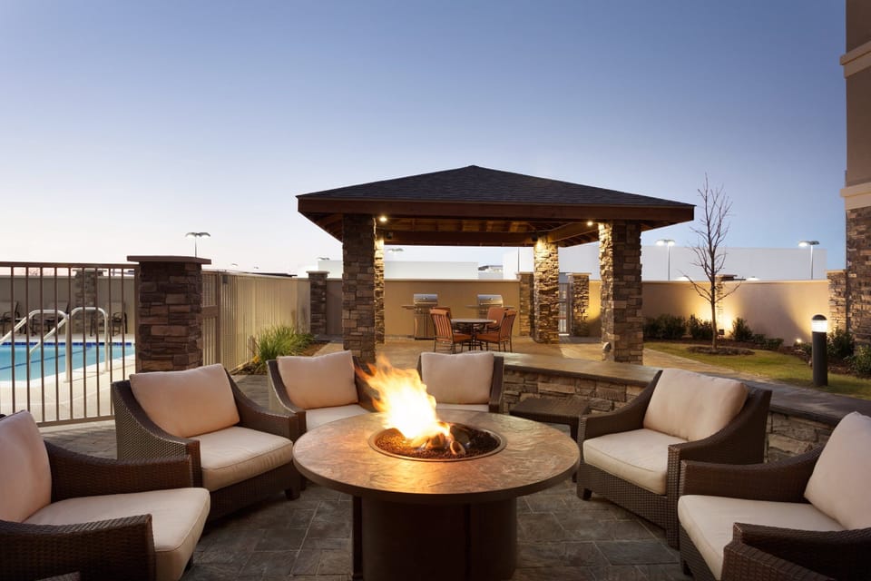 Experience the picturesque atmosphere at this amazing property.