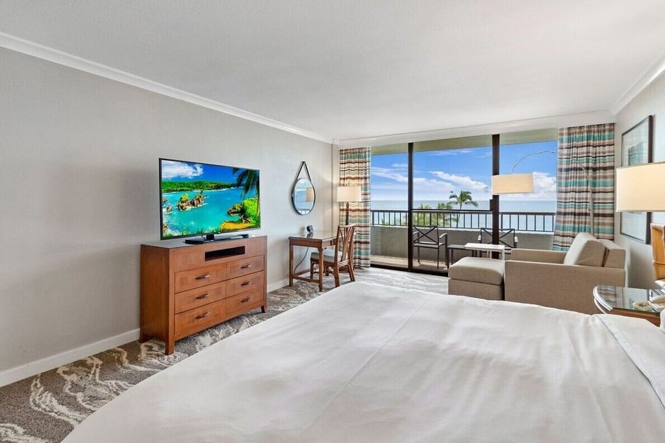 The studio room (separate door to outside) and interior door to rest of suite