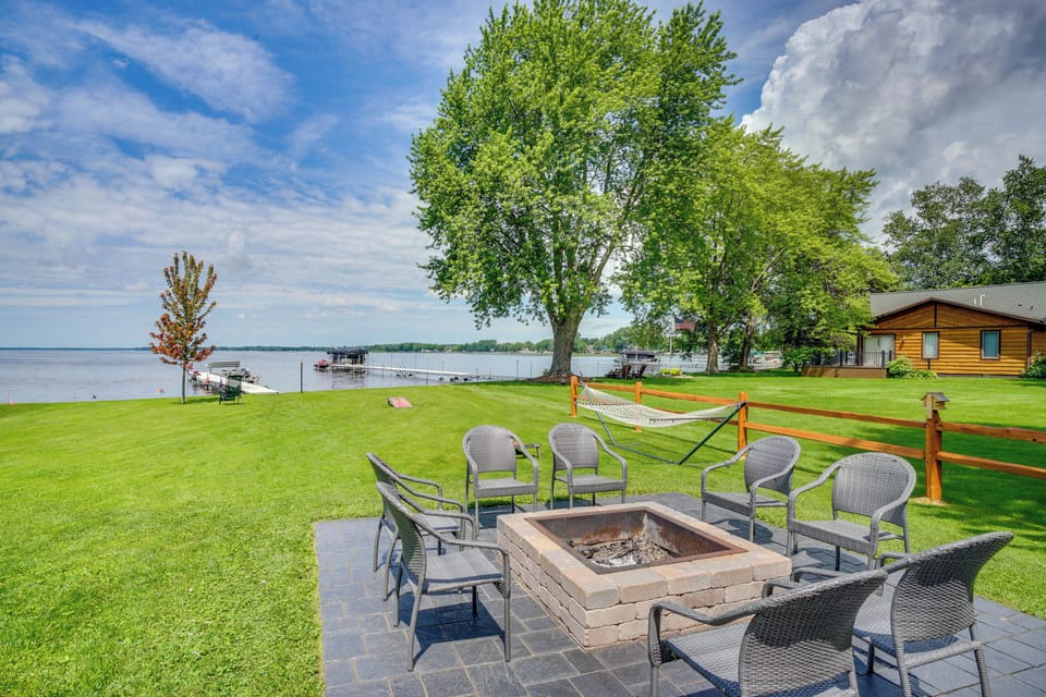 Cecil Vacation Rental | 4BR | 2.5BA | 2,300 Sq Ft | Stairs to Access