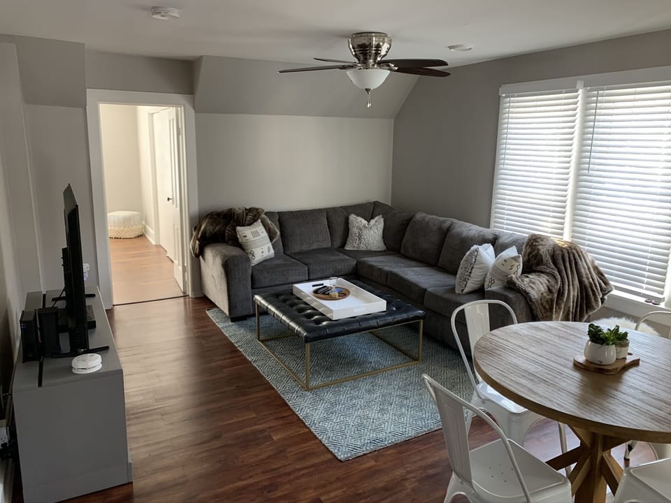 Living Room / Dining room 